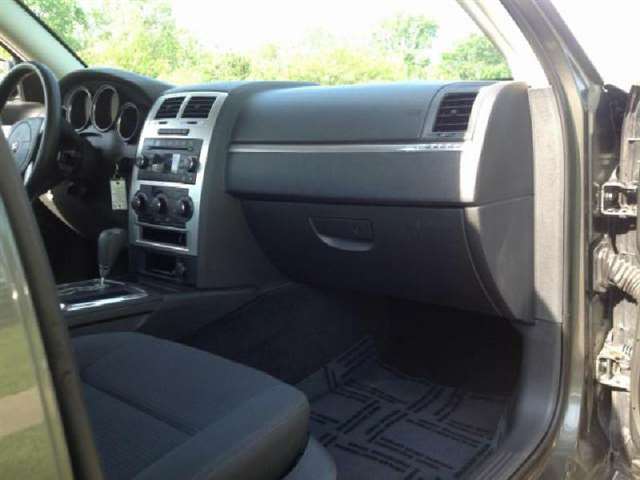 Dodge Charger 2010 photo 13